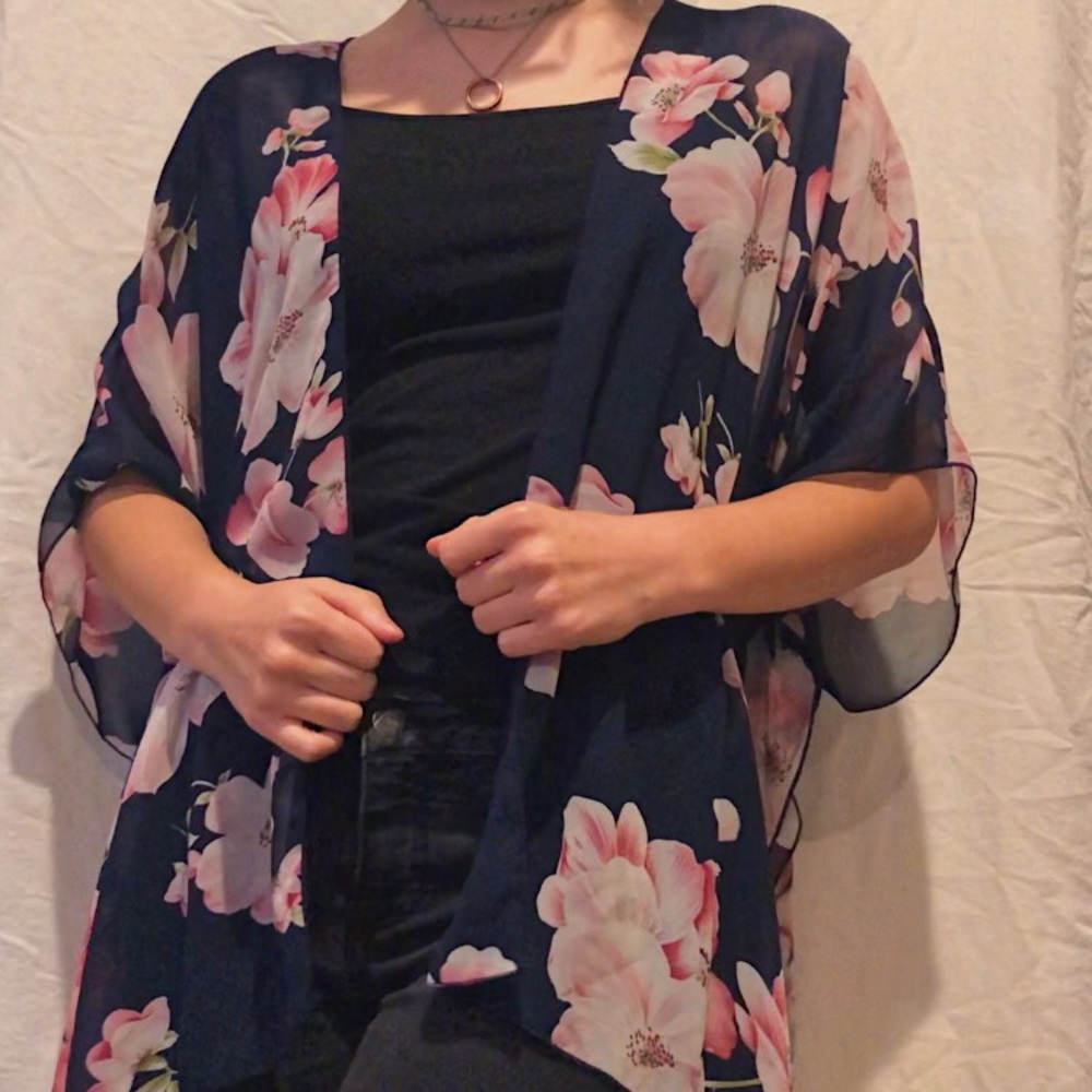 Interi cardigan with flowers!